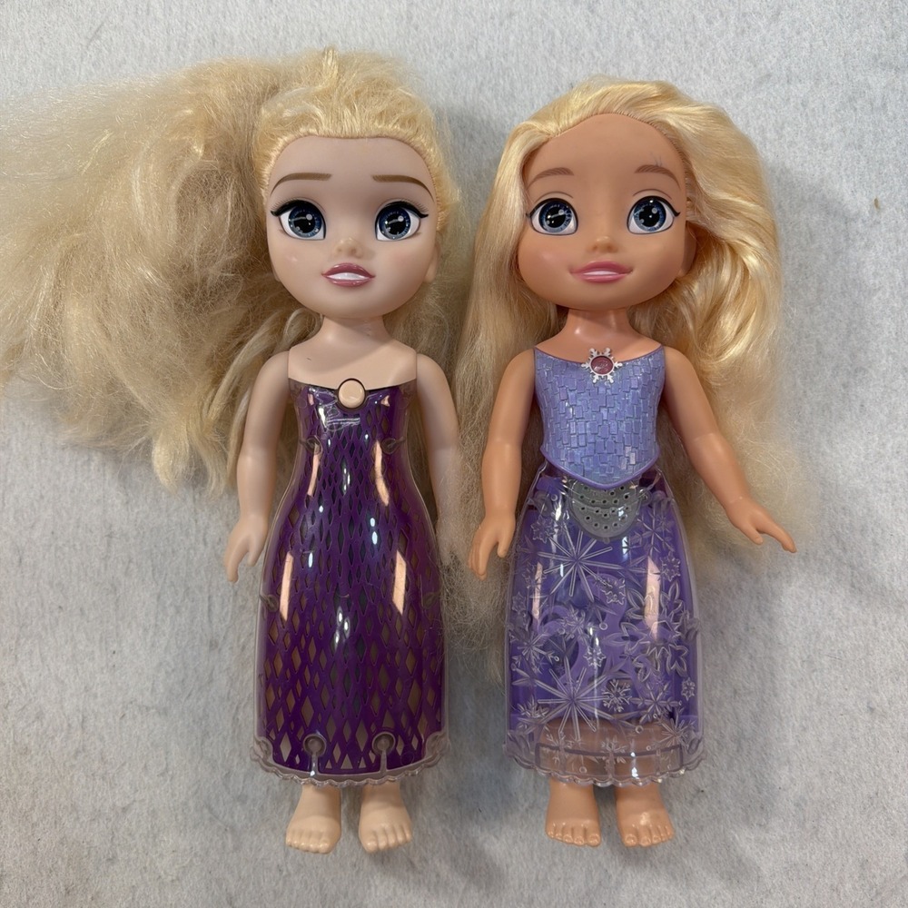 Disney's Elsa And Anna Frozen Northern Lights up Sings Talks Doll Jakks Pacific